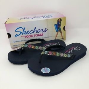 Sketchers with Yoga Foam